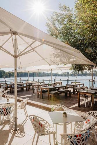 Bootshaus Terrasse 2021121